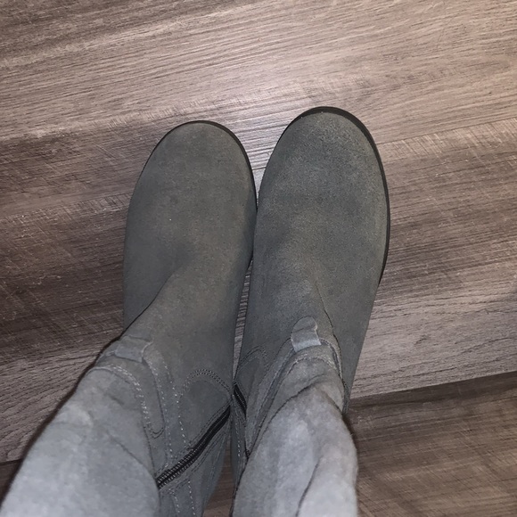 Koolaburra Gray Suede Madeley Suede Riding Boots - Picture 4 of 8